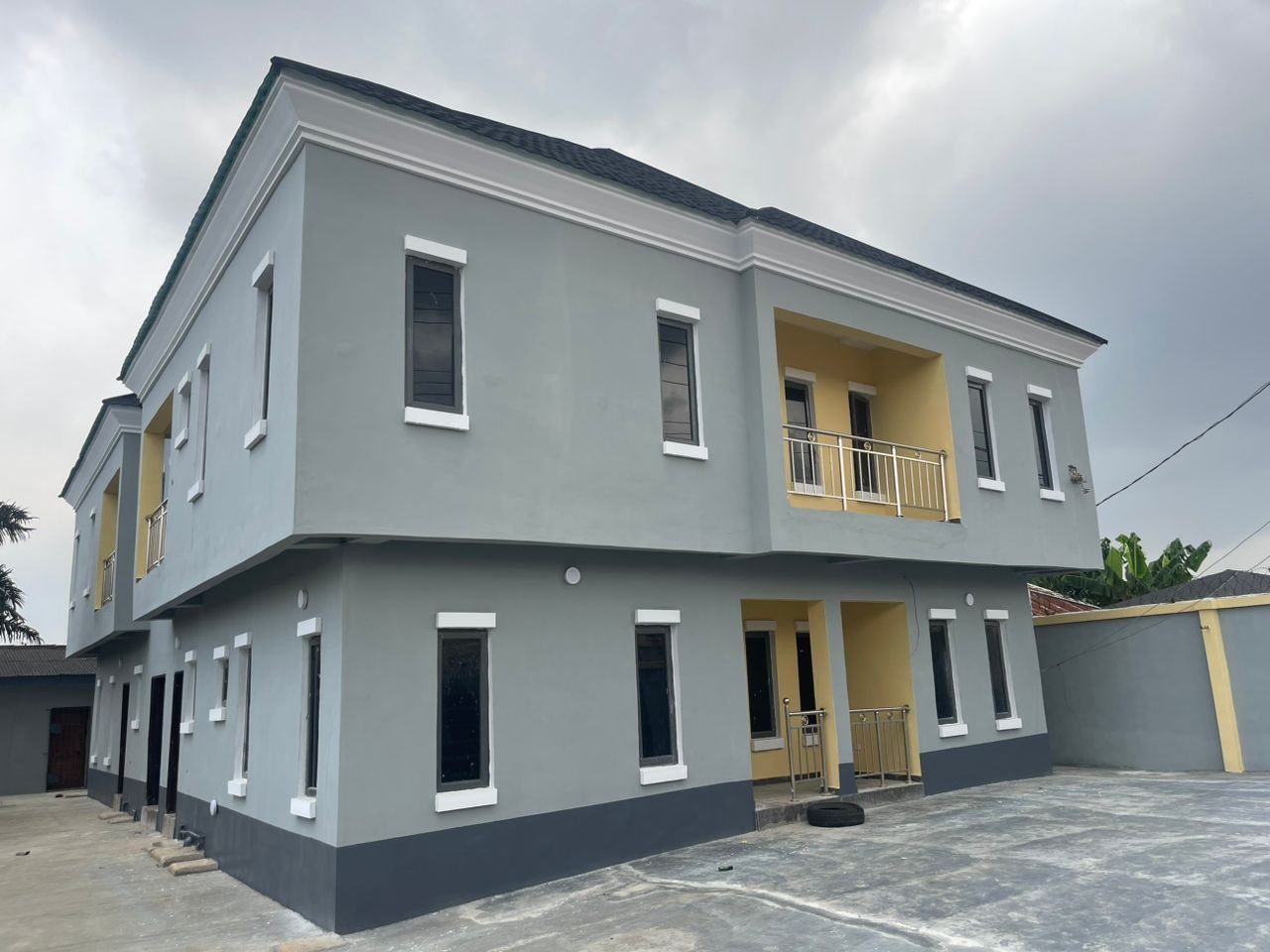 Block of flat Igando for immediate letting